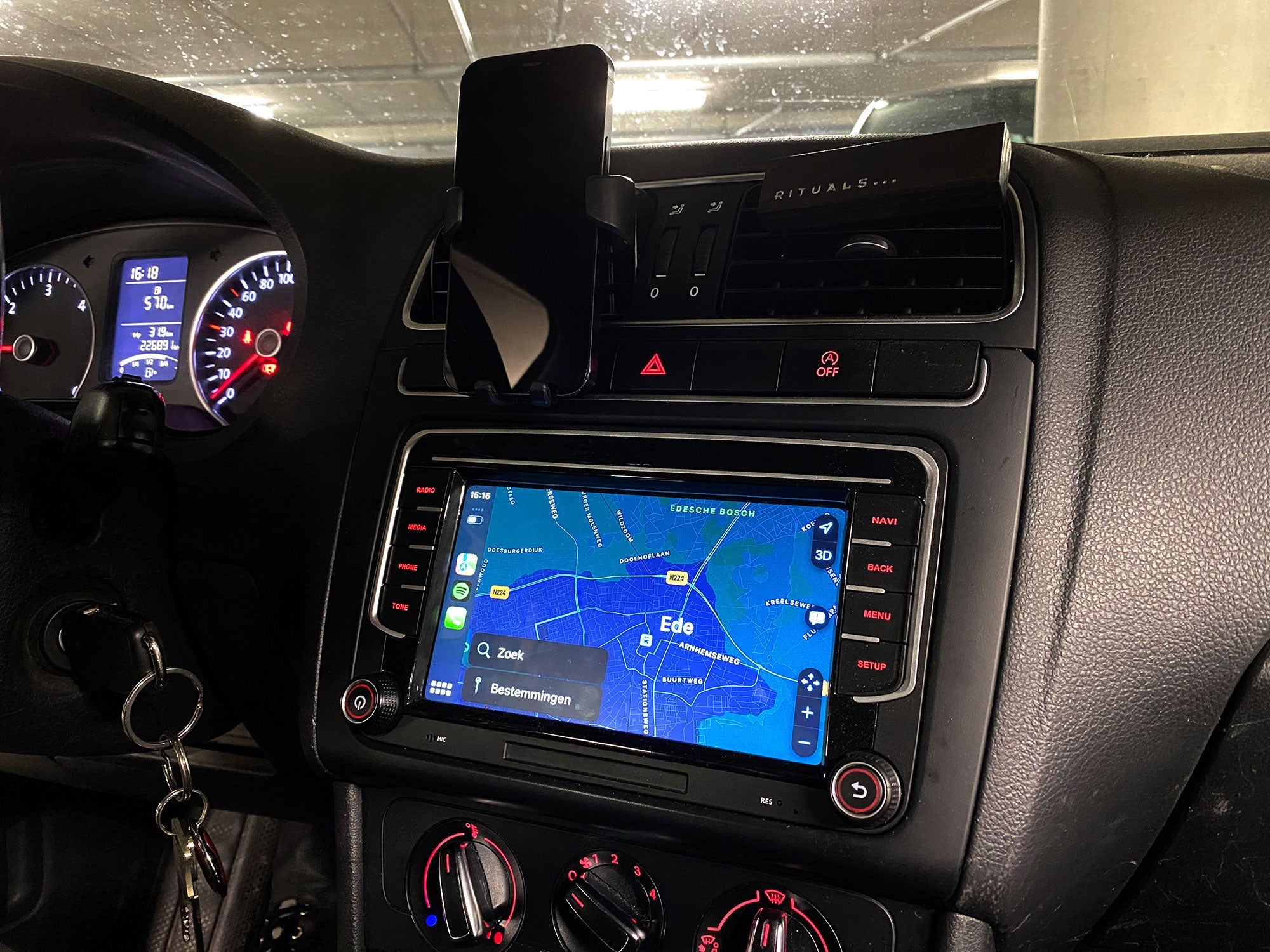 VW Seat & Skoda 7 Inch Car Stereo and Navigation with Apple CarPlay & Android Auto | Core